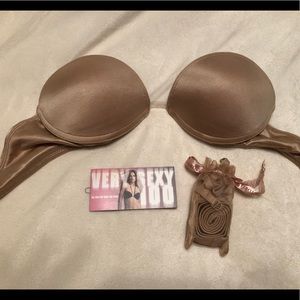 Victoria’s Secret “Very Sexy” nude strapless push-up bra 34B